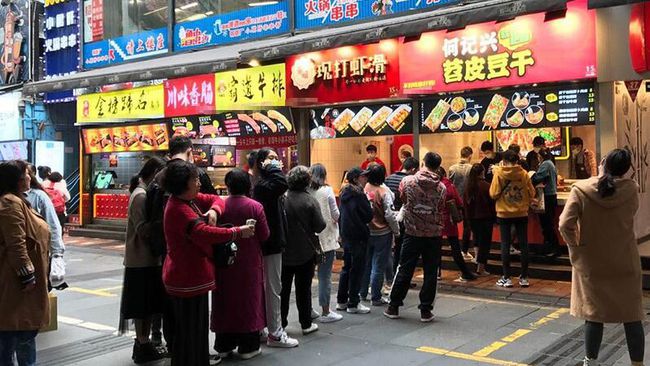明星郝平都在排队吃的何记兴苕皮豆干让你一箸入口，三春不忘！(图5)