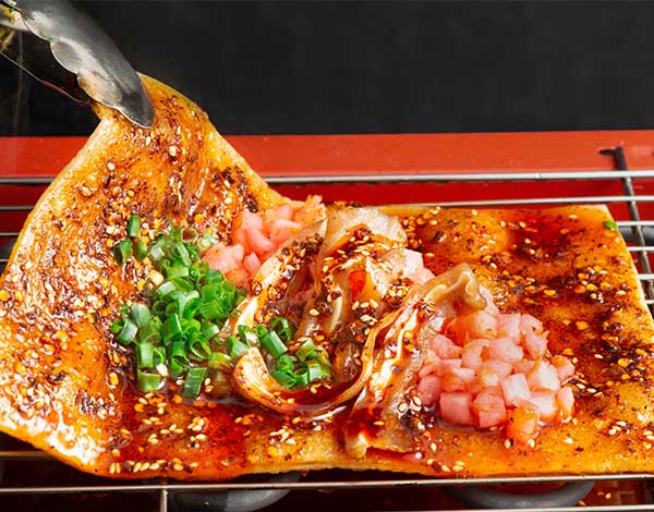 何记兴苕皮豆干：鲜香迷人，唇齿留香(图2)